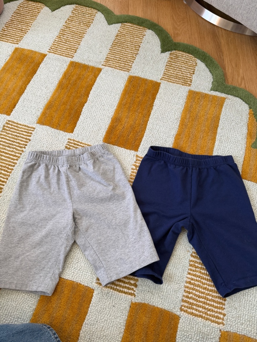 Hanna andersson grey and navy blue bike shorts size 130cm/US 8
